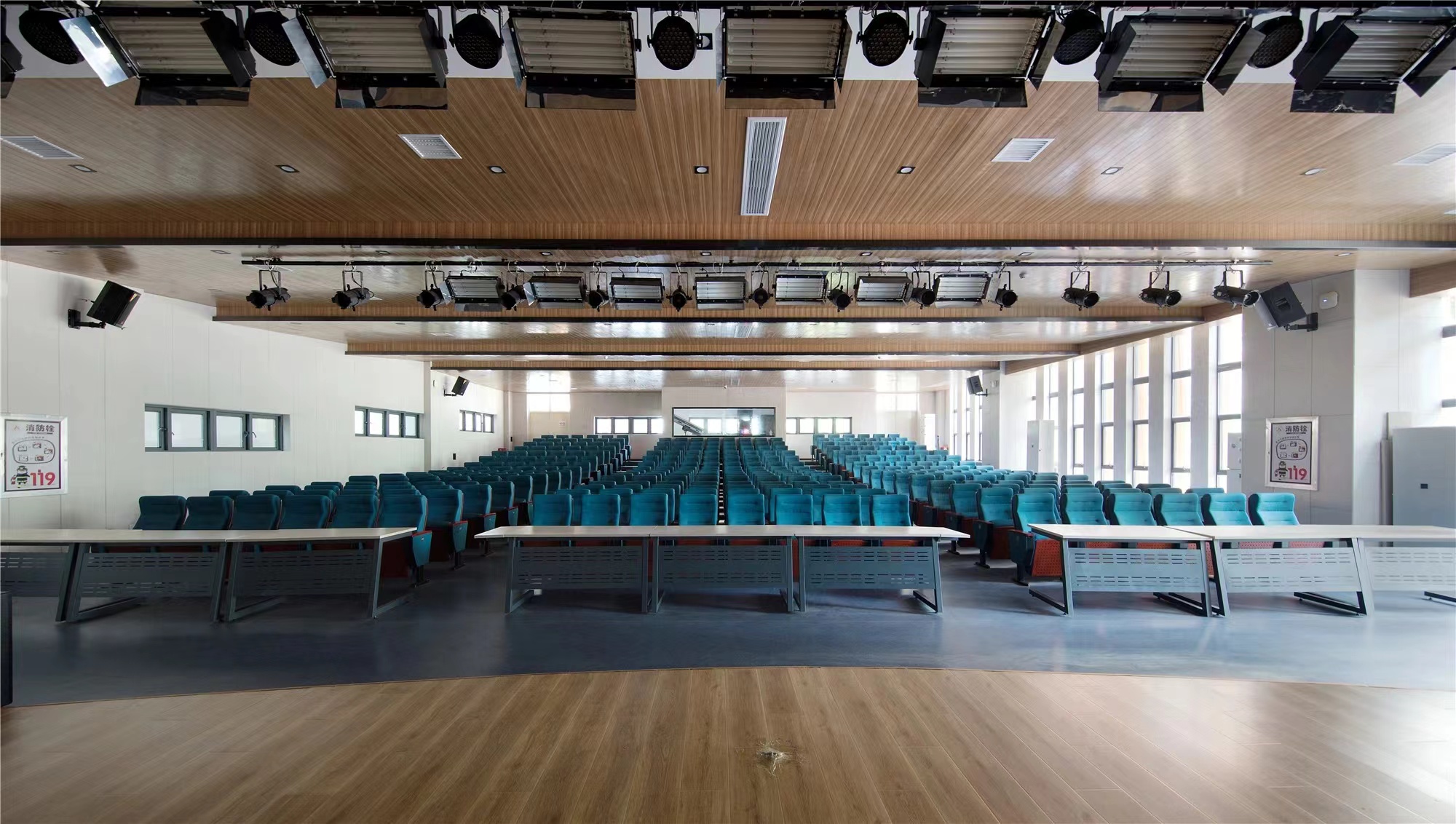 【學(xué)校案例】今泰裝飾在武漢市先后完成了與紅領(lǐng)巾學(xué)校6個(gè)校區(qū)的項(xiàng)目交付！(圖15)